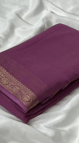 Mayawye Women's Crepe Chit Pallu Solid Saree With Unstitched Blouse 5.5Mtr (Light Pink)