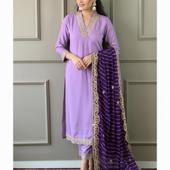 Mayawye Women's Roman Silk Embroidery 3-4th Sleeve V-Neck Kurti With Pant Dupatta Set (Lavender)