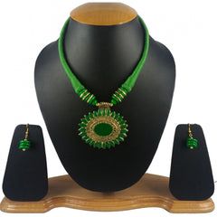 Mayawye Women's Green Color Designer Tibetan Style Fashion Necklace Set (Color: Green)