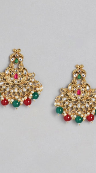 Mayawye Women's Rose Gold Plated Alloy Kundan Earrings & Mangtikka (Red & Green)