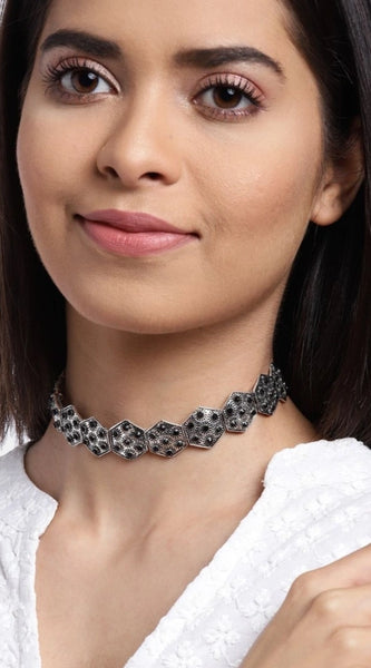 Mayawye Women's Rose Gold Plated Alloy Choker (Silver & Black)
