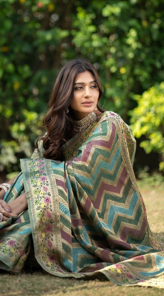Mayawye Women's Organza Printed Saree With Unstitched Blouse (Green, 5-6 Mtrs)