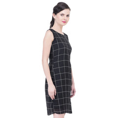 Mayawye Women's Cotton Blend Checked Sleeveless Sheath Dress (Black)
