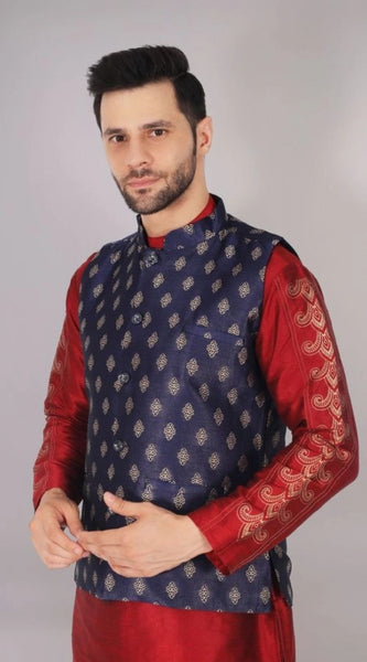 Mayawye Men's Jacquard Self-Design Sleeveless Mandarin Neck Waistcoat (NavyBlue-Gold)