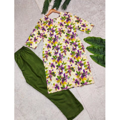 Mayawye Women's Rayon Printed Round Neck 3-4th Sleeve Kurti With Pant Set (Green)