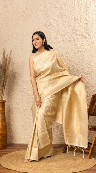 Mayawye Women's Silk Printed Saree With Unstitched Blouse 5.5Mtr (Gold)