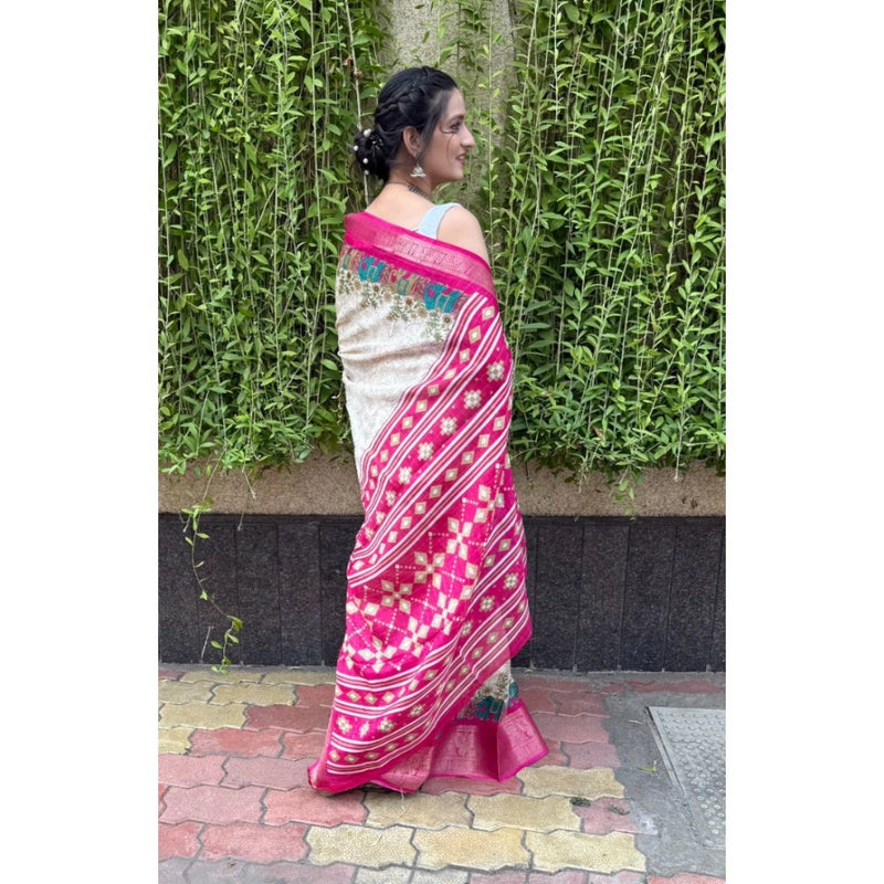 Mayawye Women's Soft Dola Cotton Kalamkari Printed Saree With Unstitched Blouse 5.5Mtr (White)