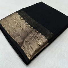 Mayawye Women's Crepe Chit Pallu Solid Saree With Unstitched Blouse 5.5Mtr (Black)