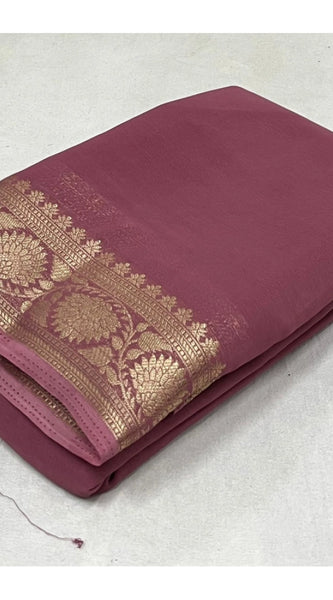 Mayawye Women's Crepe Chit Pallu Solid Saree With Unstitched Blouse 5.5Mtr (Peach)