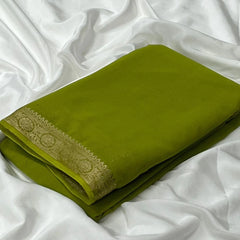 Mayawye Women's Crepe Chit Pallu Solid Saree With Unstitched Blouse 5.5Mtr (Mehendi Green)