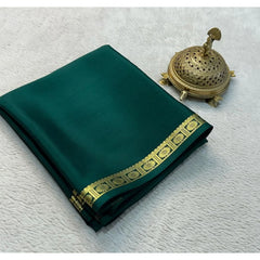 Mayawye Women's Crepe Chit Pallu Solid Saree With Unstitched Blouse 5.5Mtr (Green)
