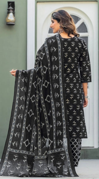 Mayawye Women's Cotton Blend Printed Kurti With Pant Dupatta Set (Black)